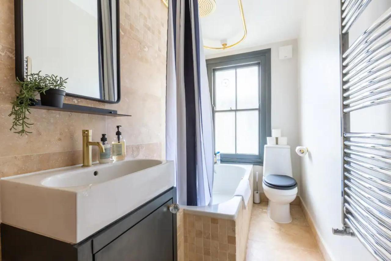 Luxuriously Designed 3 Bedroom Apartment In Clapham Londra Dış mekan fotoğraf